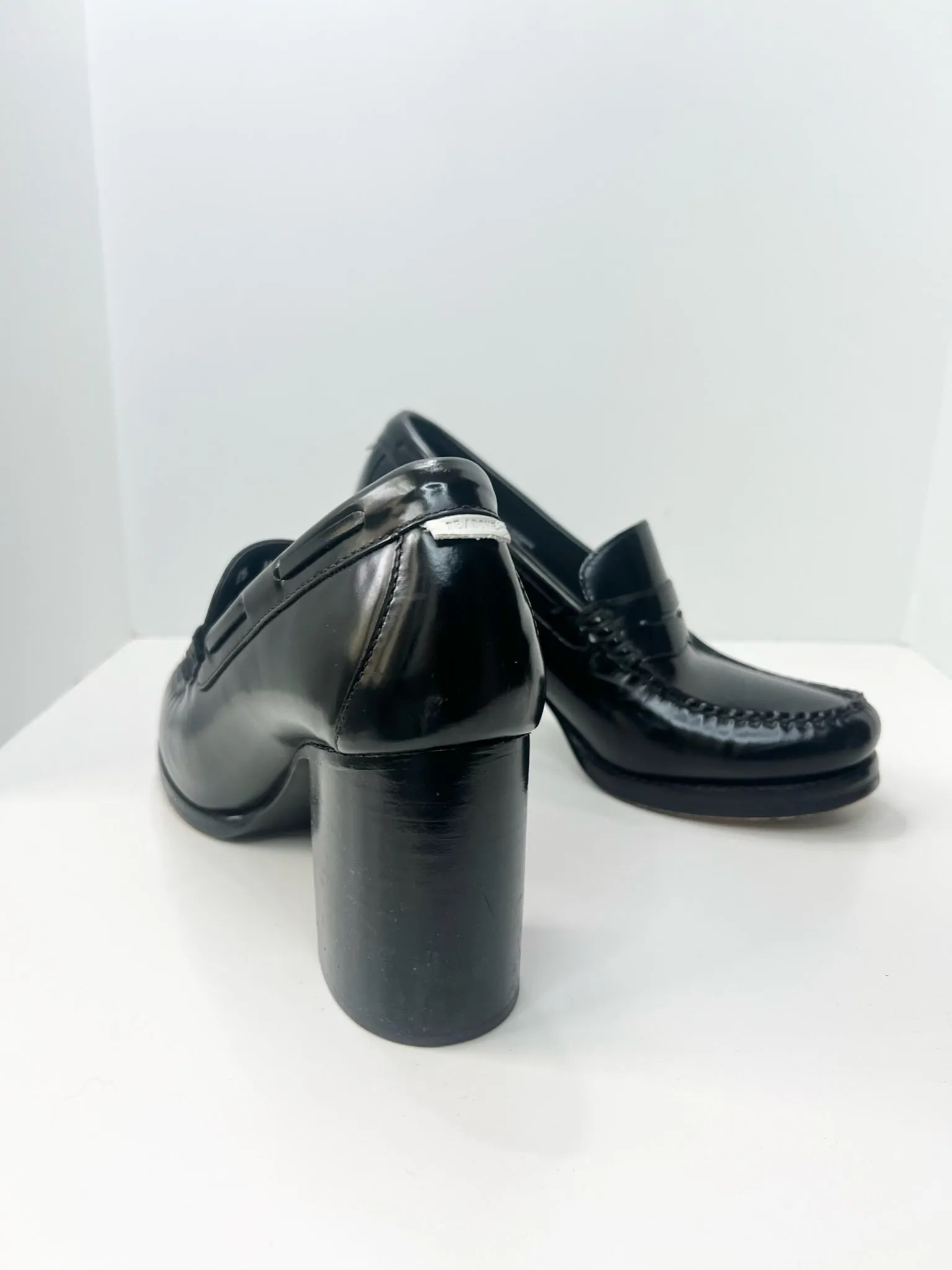 Re/Done   Weejuns Heeled Leather Loafers, Size 8.5