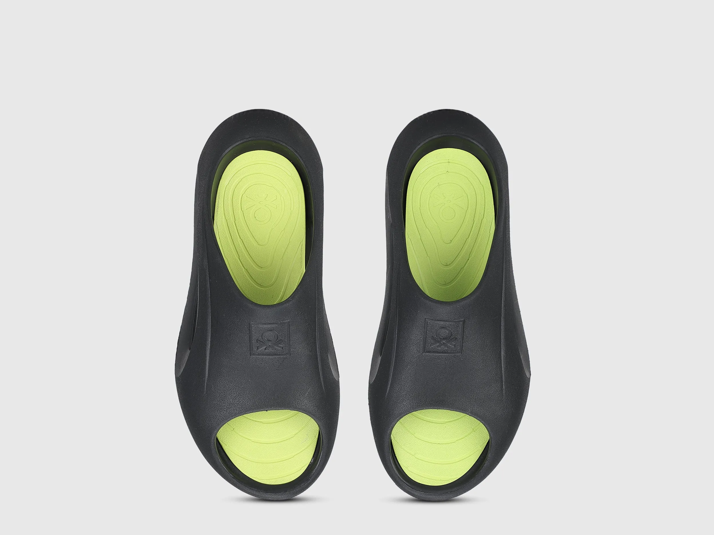 Solid Slip-On Spaceship Moulded Sliders