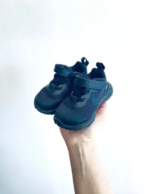 Velcro Elastic Lace Sneakers // 6 Toddler